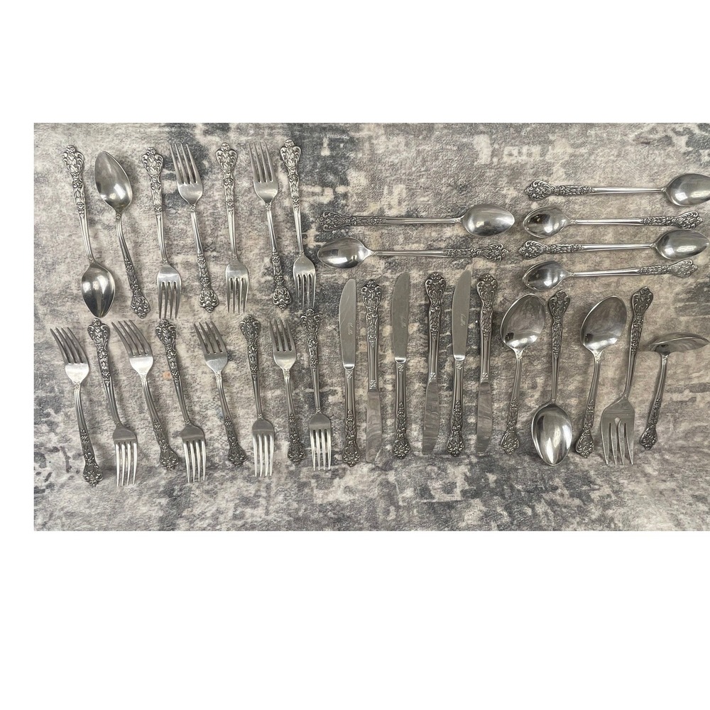 Vtg MSI Versailles Flatware 32 Pc Lot Japan Stainless French Scroll Floral